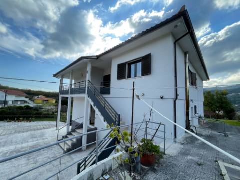 Moradia V5 em Miranda, Arcos de Valdevez