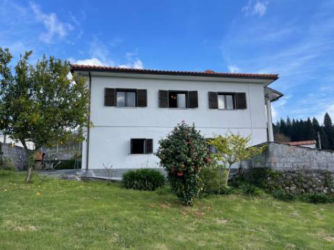 Moradia V5 em Miranda, Arcos de Valdevez