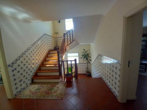 Moradia T5 com 2 salas e escritório de 3 pisos em Vila Praia d'Âncora 5 min a praia