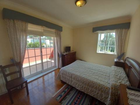 Moradia T5 com 2 salas e escritório de 3 pisos em Vila Praia d'Âncora 5 min a praia