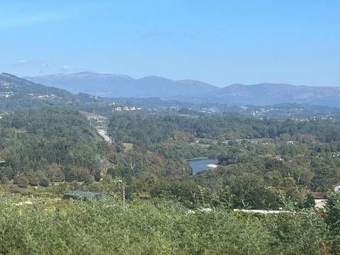 Quintinha T4, 4.000m2, vistas fantásticas