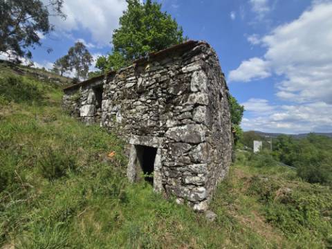 Terreno Paredes de Coura