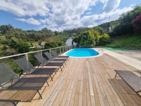 Moradia Moderna Hilltop com Vistas Panorâmicas