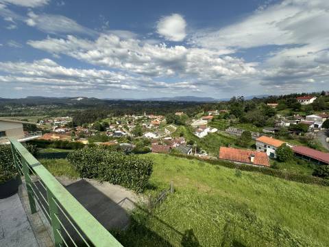 Moradia Moderna Hilltop com Vistas Panorâmicas