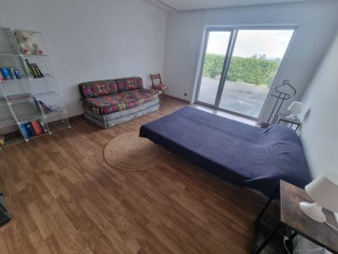 Moradia Moderna Hilltop com Vistas Panorâmicas