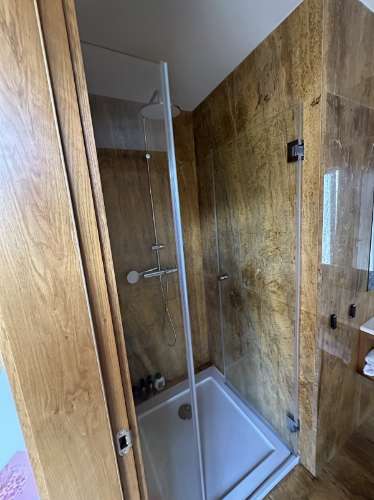 Moradia Moderna Hilltop com Vistas Panorâmicas