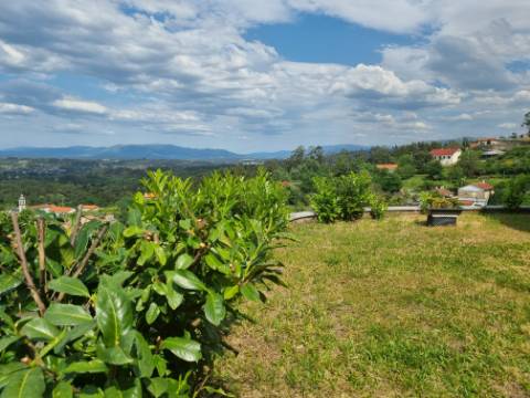 Moradia Moderna Hilltop com Vistas Panorâmicas