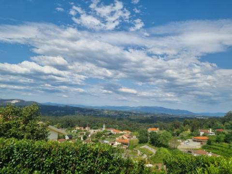 Moradia Moderna Hilltop com Vistas Panorâmicas
