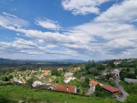 Moradia Moderna Hilltop com Vistas Panorâmicas