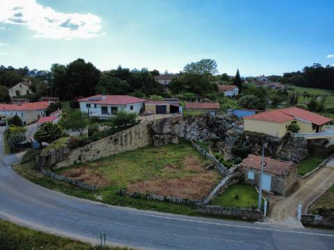 Terreno Urbano em Monção