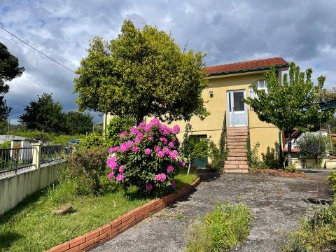 Moradia V3 em Couto, Arcos de Valdevez