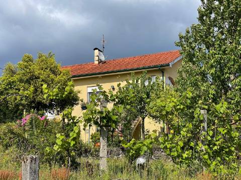 Moradia V3 em Couto, Arcos de Valdevez