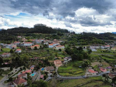 Terreno de Construção em Paco