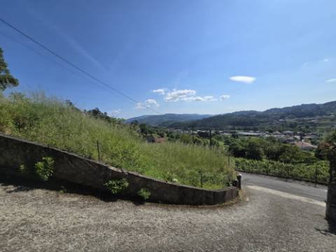 Terreno de Construção em Paco