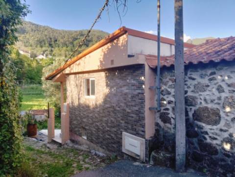 Charmosa Casa de Pedra Restaurada com Vista para a Montanha - Refoios do Lima, Ponte de Lima