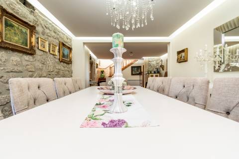 Deslumbrante Quinta de Pedra T4 com Piscina, Vista Rio e Potencial de Expansão - Ponte de Lima