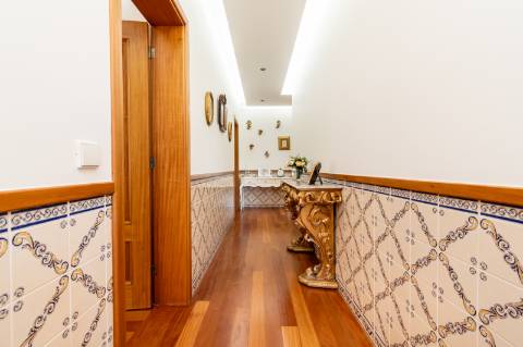 Deslumbrante Quinta de Pedra T4 com Piscina, Vista Rio e Potencial de Expansão - Ponte de Lima