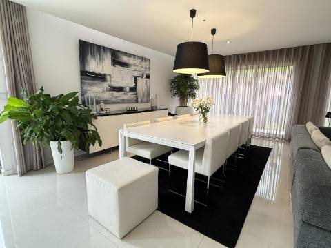 Moradia V3 Guilhadeses