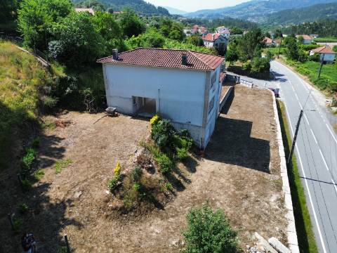 Moradia T3 em fase de acabamentos - Vilela, Arcos de Valdevez