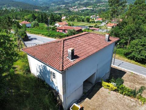 Moradia T3 em fase de acabamentos - Vilela, Arcos de Valdevez