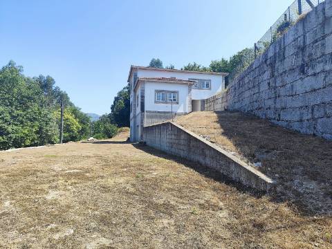 Moradia T3 em fase de acabamentos - Vilela, Arcos de Valdevez