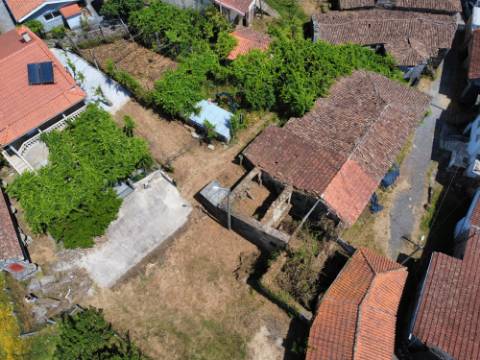 Ruina em Azias, Ponte da Barca