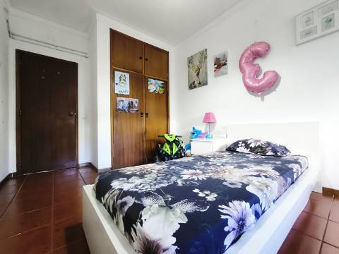 Apartamento T3 com elevador no Centro de Ponte da Barca