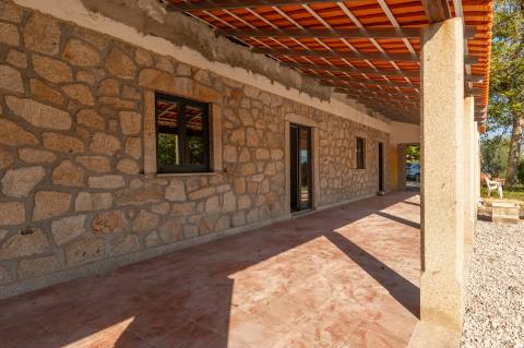 Casa de Campo com Piscina 10 minutos de Ponte de Lima