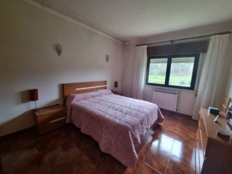 Moradia T4 lindas vistas, zona tranquila
