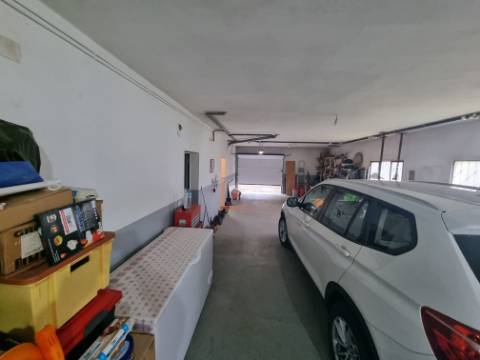 Moradia T4 lindas vistas, zona tranquila
