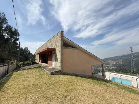 Moradia V4 c/ Piscina em Cendufe, Arcos de Valdevez