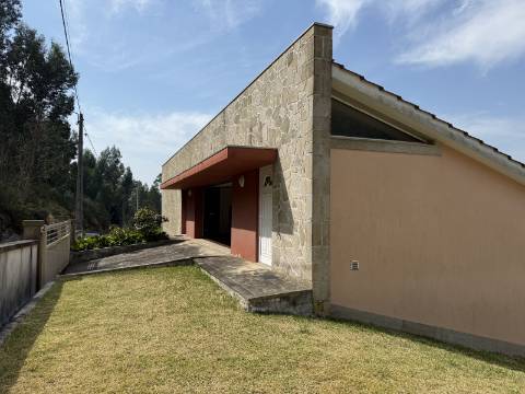 Moradia V4 c/ Piscina em Cendufe, Arcos de Valdevez