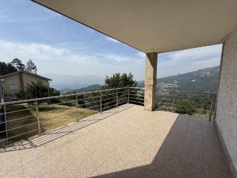 Moradia V4 c/ Piscina em Cendufe, Arcos de Valdevez