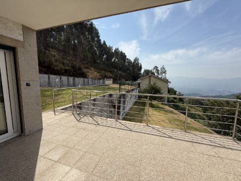 Moradia V4 c/ Piscina em Cendufe, Arcos de Valdevez