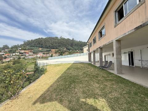 Moradia V4 c/ Piscina em Cendufe, Arcos de Valdevez