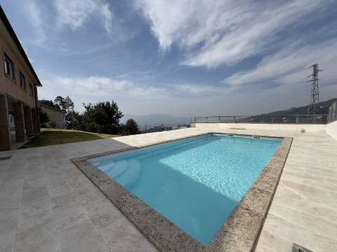 Moradia V4 c/ Piscina em Cendufe, Arcos de Valdevez