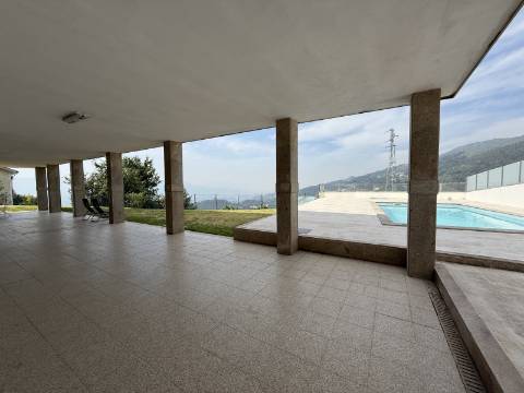 Moradia V4 c/ Piscina em Cendufe, Arcos de Valdevez