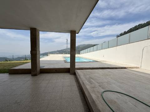 Moradia V4 c/ Piscina em Cendufe, Arcos de Valdevez