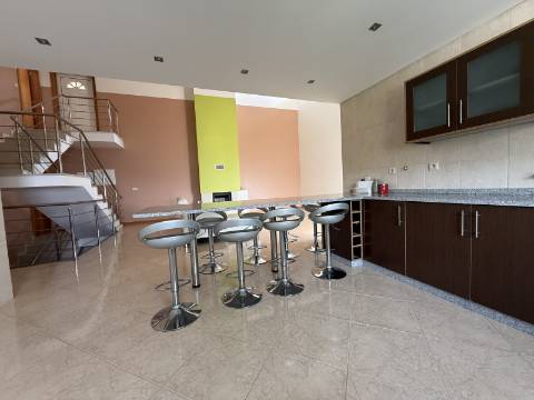 Moradia V4 c/ Piscina em Cendufe, Arcos de Valdevez