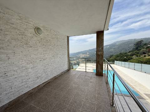 Moradia V4 c/ Piscina em Cendufe, Arcos de Valdevez