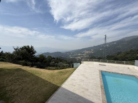 Moradia V4 c/ Piscina em Cendufe, Arcos de Valdevez