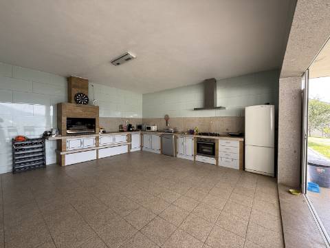 Moradia V4 c/ Piscina em Cendufe, Arcos de Valdevez