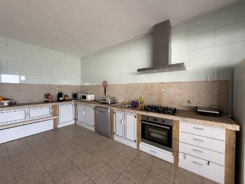 Moradia V4 c/ Piscina em Cendufe, Arcos de Valdevez