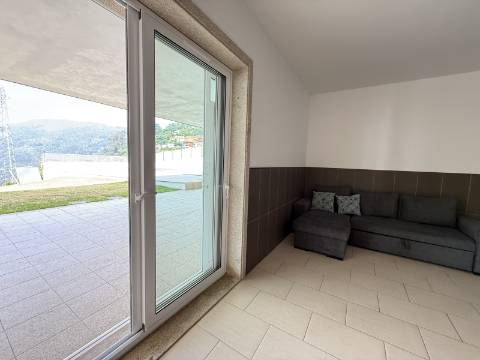 Moradia V4 c/ Piscina em Cendufe, Arcos de Valdevez