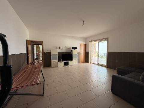 Moradia V4 c/ Piscina em Cendufe, Arcos de Valdevez