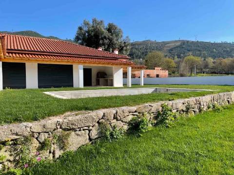 Moradia V4 em Britelo, Ponte da Barca