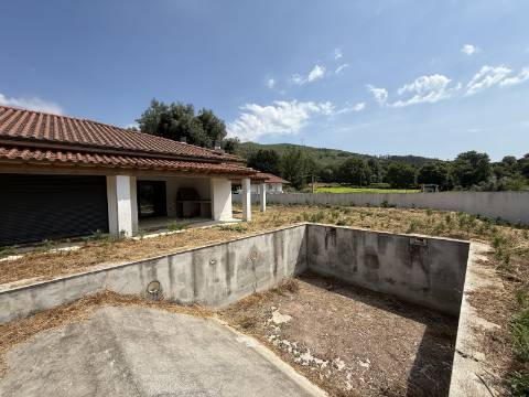 Moradia V4 em Britelo, Ponte da Barca