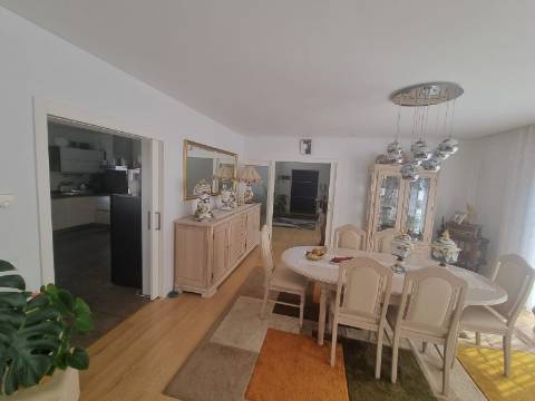 Moradia T4 de luxo perto da praia de 2019