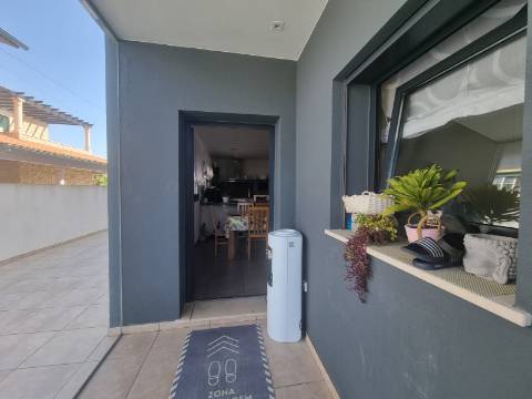 Moradia T4 de luxo perto da praia de 2019