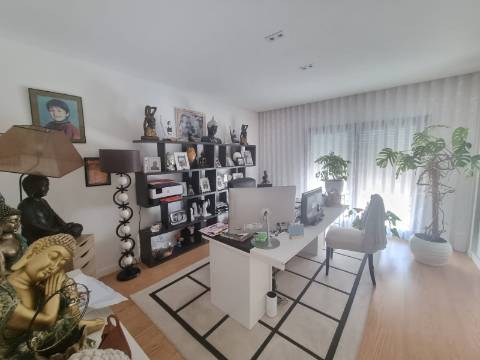 Moradia T4 de luxo perto da praia de 2019